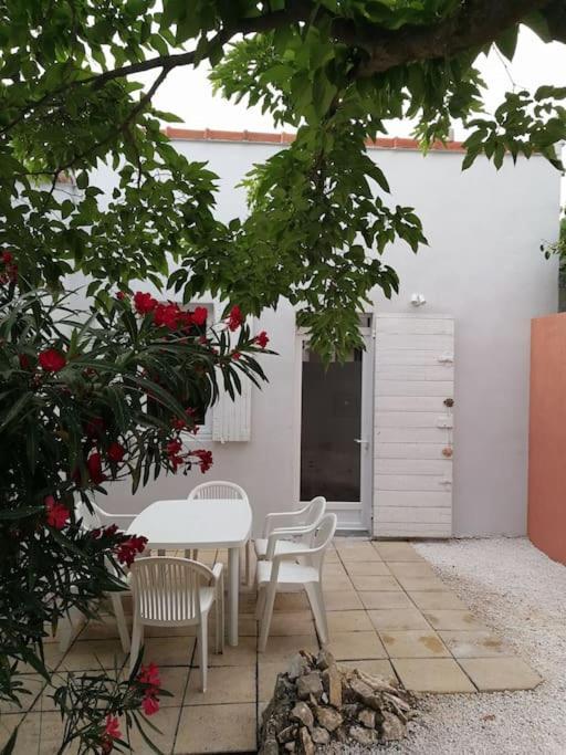 Villa Au Calme Avec Exterieur Et Parking Gratuit Aux Portes D'Aix Et Marseille Emplacement Ideal Экстерьер фото