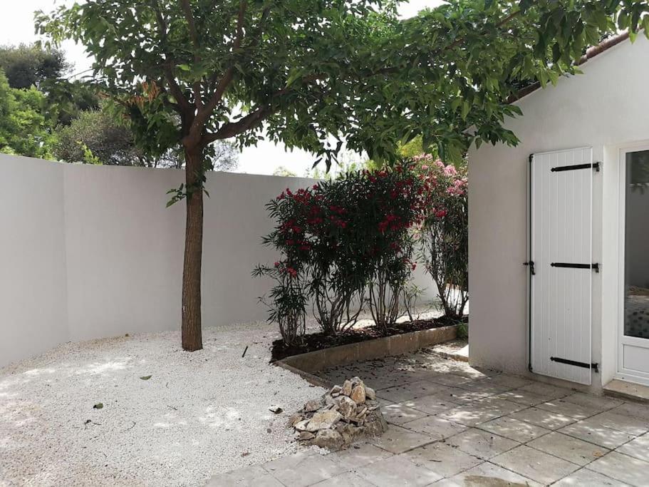 Villa Au Calme Avec Exterieur Et Parking Gratuit Aux Portes D'Aix Et Marseille Emplacement Ideal Экстерьер фото